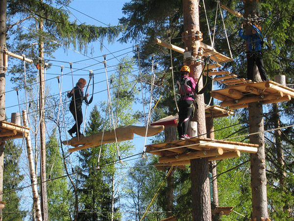 Seikkailujoita Pajulahden seikkailupuistossa